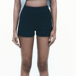 zara brand new black ribbed shorts